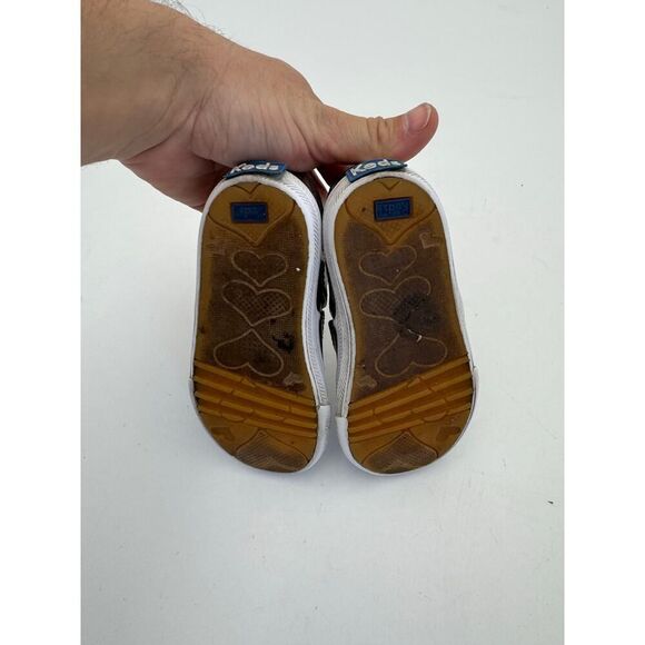 Daphne Kids Shoes US 6M - Picture 4 of 5